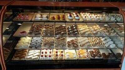 Fortuna Bakery & Cafe