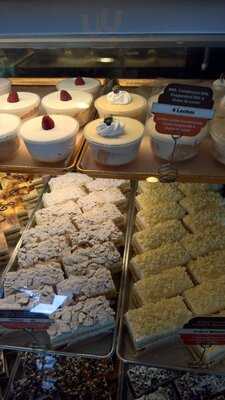 Fortuna Bakery & Cafe