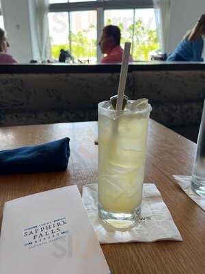 Amatista Cookhouse At Sapphire Falls Resort