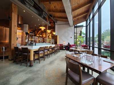 Wolfgang Puck Express