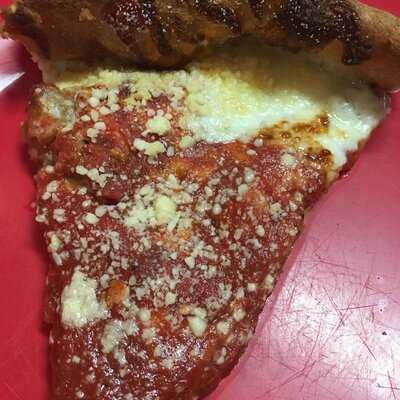 Joey D's Chicago Style Eatery & Pizzeria