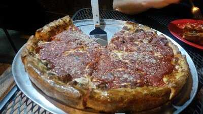 Joey D's Chicago Style Eatery & Pizzeria