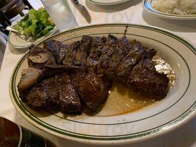 Wolfgang's Steakhouse By Wolfgang Zwiener