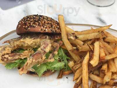 Henrietta's Restaurant At The Dewberry