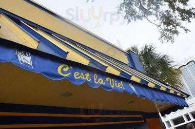 C'est La Vie