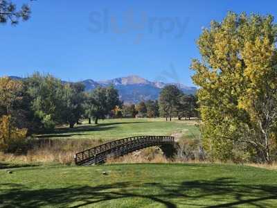 Patty Jewett Bar & Grill