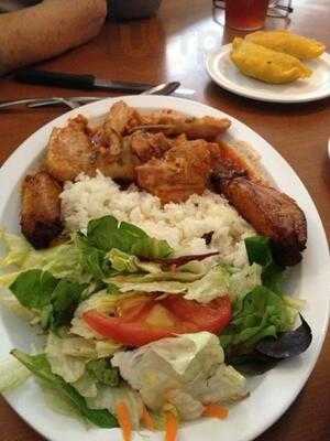 Las Orquideas Restaurant Bar & Lounge