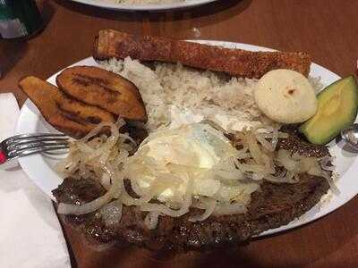 Las Orquideas Restaurant Bar & Lounge