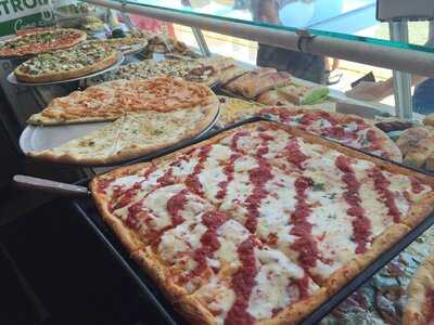 3 Brothers Pizza & Restaurant