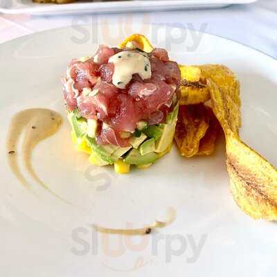 51fifteen Cuisine & Cocktails