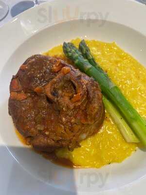 51fifteen Cuisine & Cocktails