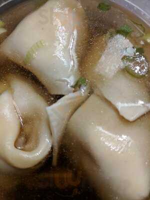 Dragon Palace Restaurant & Bar