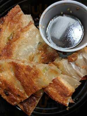 Dragon Palace Restaurant & Bar