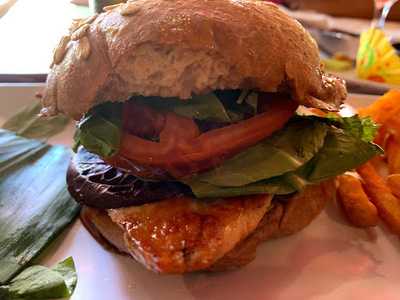 Cheeseburger Beachwalk