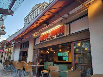 Cheeseburger Beachwalk