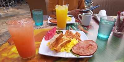 Cheeseburger Beachwalk