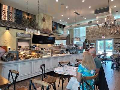 La Colmar Bakery & Bistro