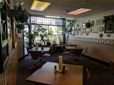 Georgie's Bakery And Cafe