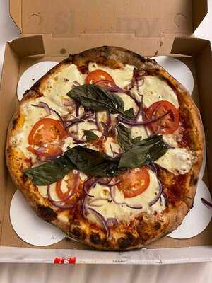 Bollo Woodfired Pizza