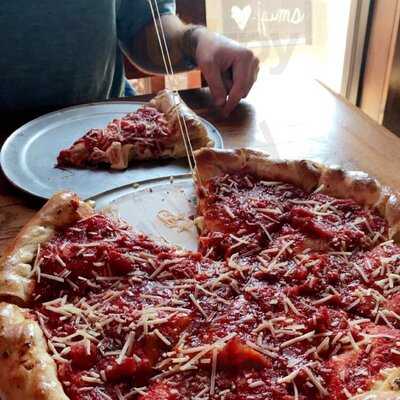 Famulari’s Pizzeria West Ashley