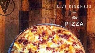 Famulari’s Pizzeria West Ashley