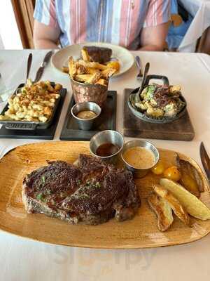 Yachtsman Steakhouse