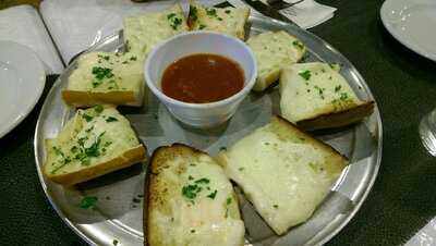 Famas Pizza And Pasta