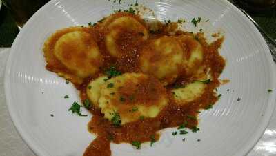 Famas Pizza And Pasta