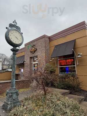 Pellegrino's Deli Cafe