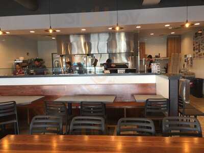 Pieology Pizzeria Aina Haina, Honolulu, Hi