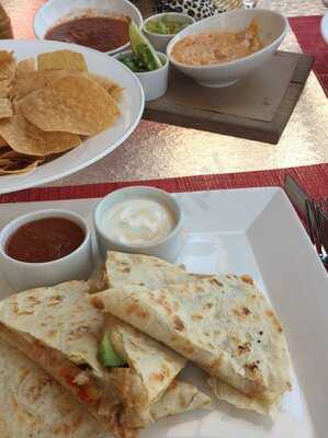 The Beach Club Grill