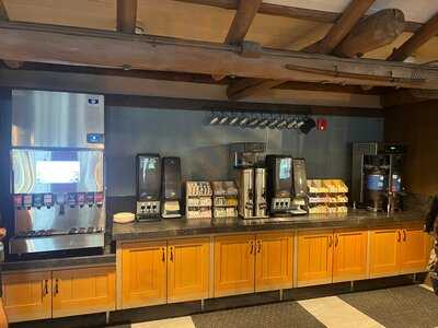 Trail's End Restaurant