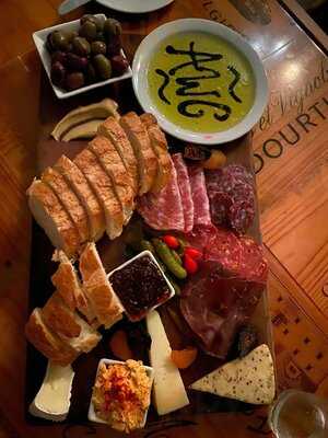 Avondale Wine And Cheese