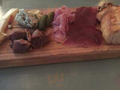 Avondale Wine And Cheese