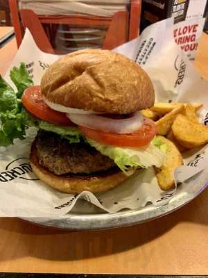Fuddruckers