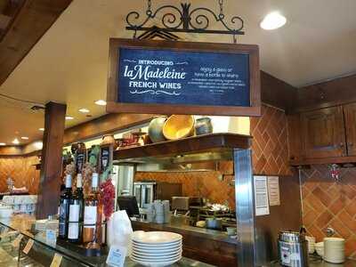 La Madeleine French Bakery & Cafe