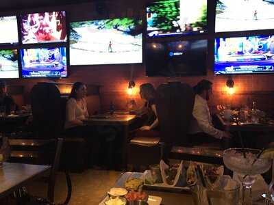 Clutch Kitchen And Sports Bar