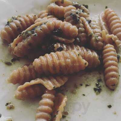 Peperonata Pasta & Empanadas