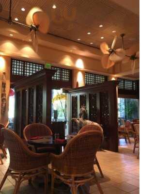 Jake's American Bar At Loews Royal Pacific Resort