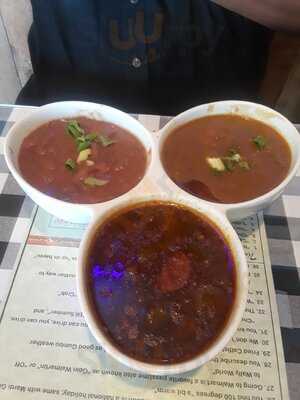 Momma Pearl's Cajun Kitchen