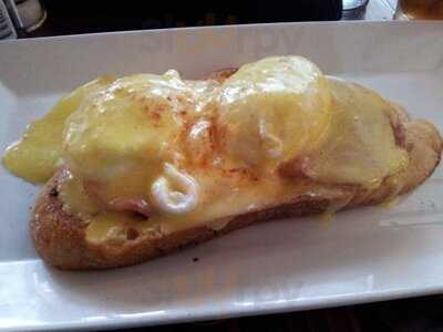 Max's Wine Dive Fairview