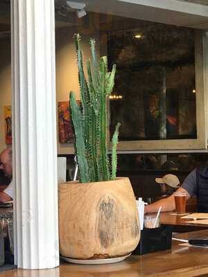 Ruru's Tacos + Tequila