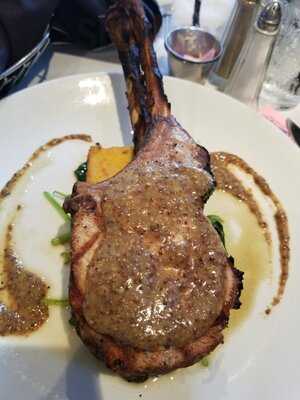 Federal American Grill