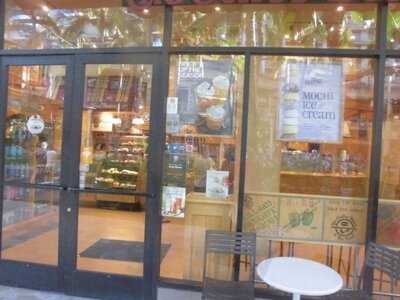 The Coffee Bean & Tea Leaf