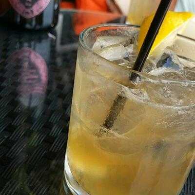 Republic Garden & Lounge