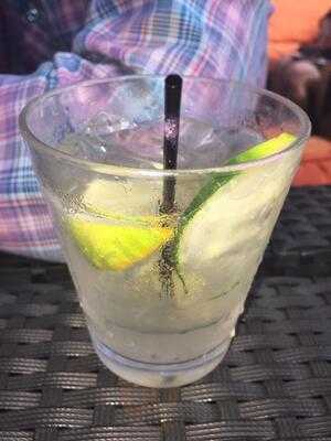 Republic Garden & Lounge