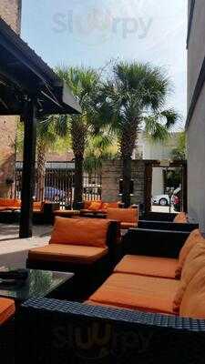 Republic Garden & Lounge