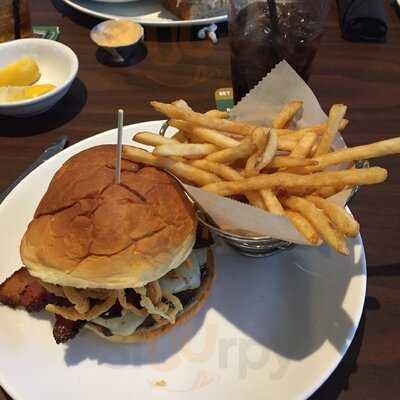 Duffy's Sports Grill