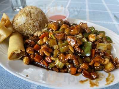 Tao's Oriental Cuisine