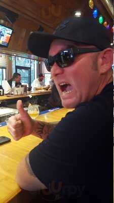 Pelican Larry's Raw Bar And Grill